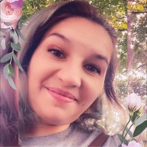 Meet your Posher, Christy